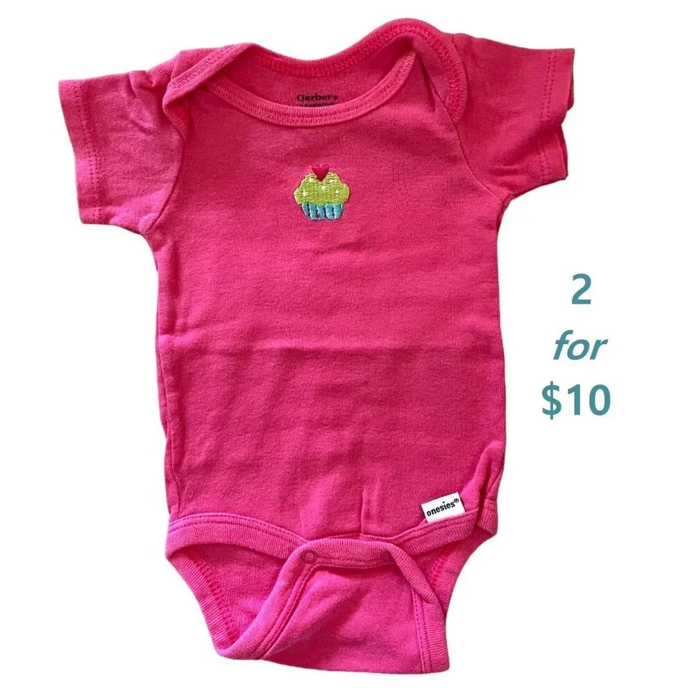 Gerber Kids Baby Newborn Onesie 0 to 3M Pink w/ Cupcake Needlepoint Short Sleeve